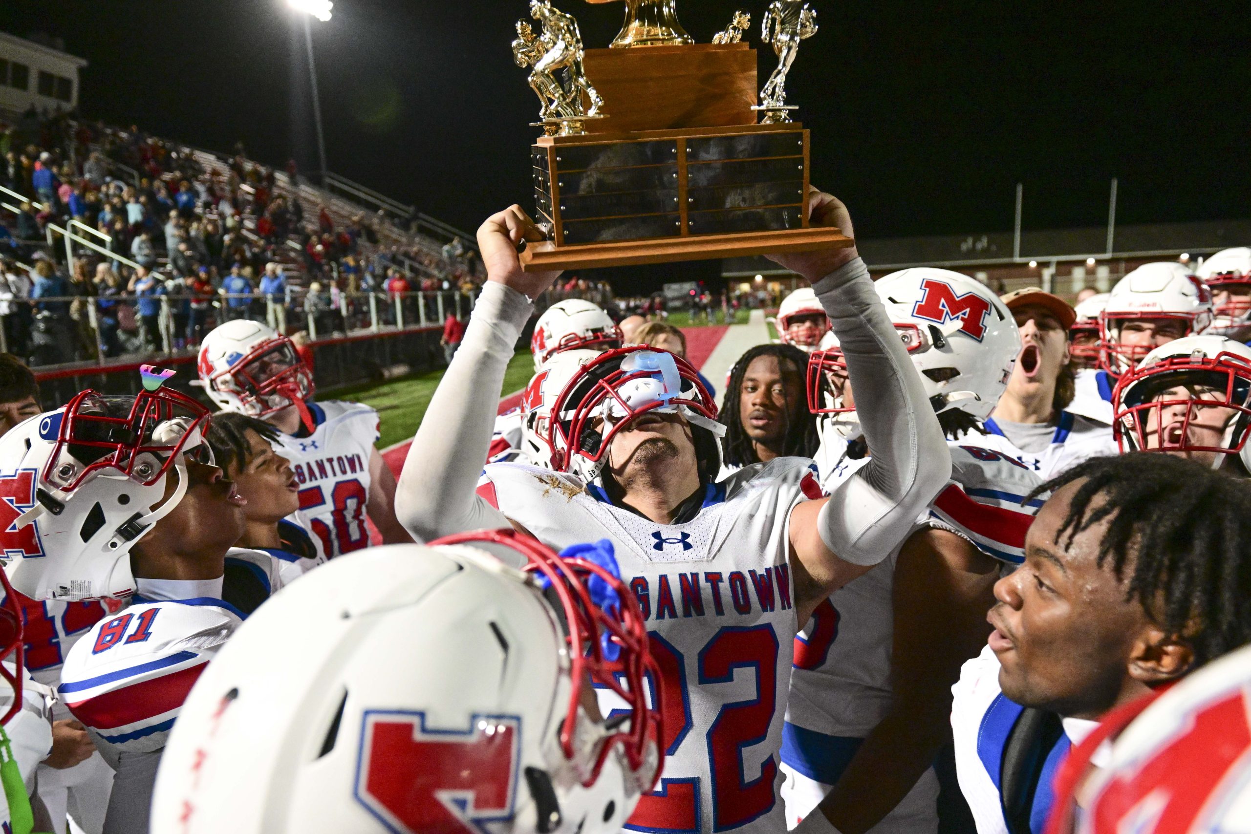 Second-half spark lifts Morgantown to MoHawk Bowl victory, 26-18, over University